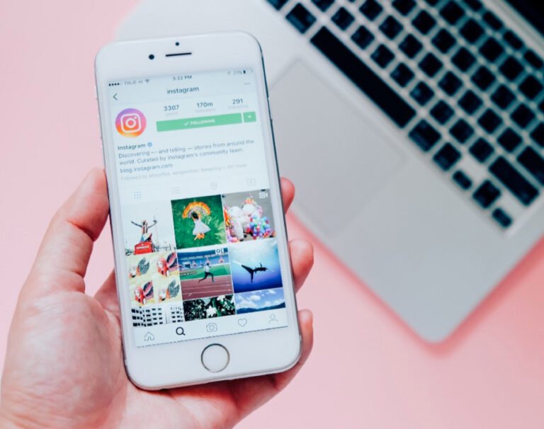How Influencers Use Instagram to Build Their Personal Brand
